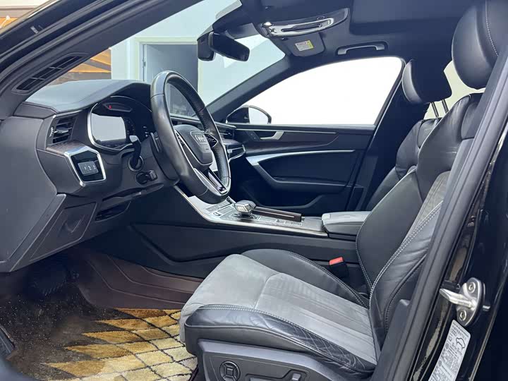 Фото 8 - Audi A6L