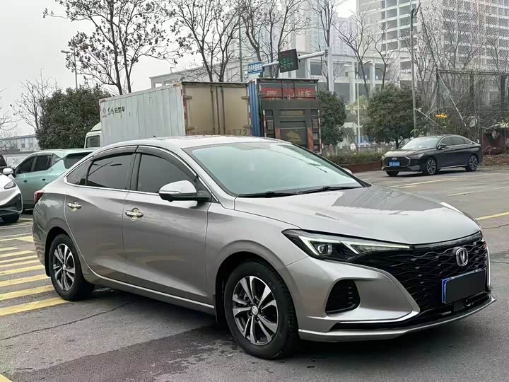 Фото 3 - Changan Eado Plus