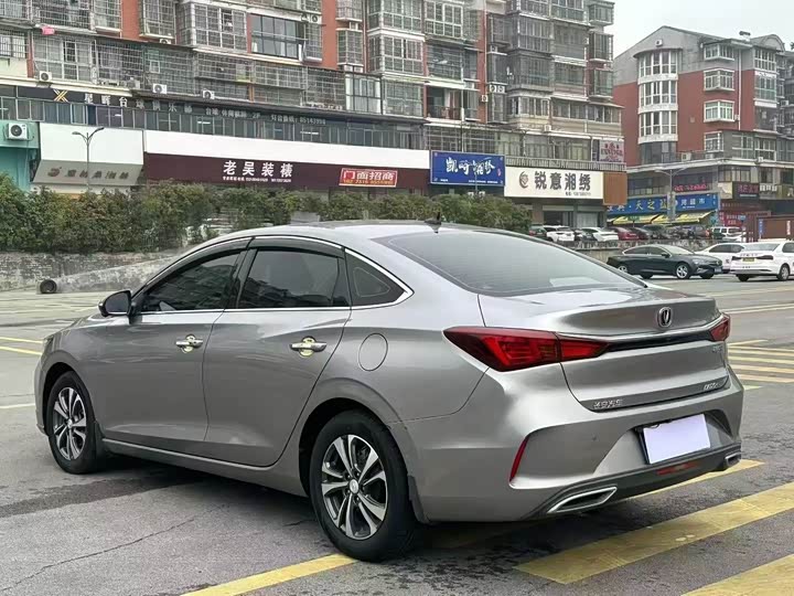 Фото 9 - Changan Eado Plus
