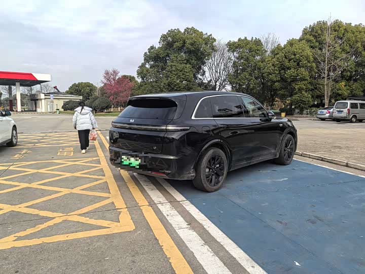 Фото 9 - LiXiang L7