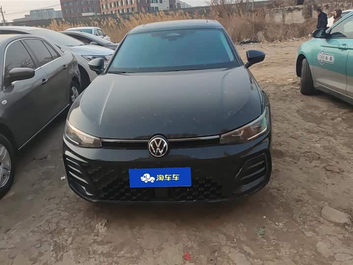 Фото 2 - Volkswagen Passat