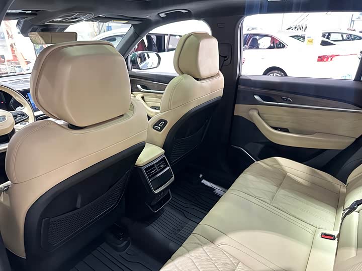 Photo 9 - Geely Monjaro