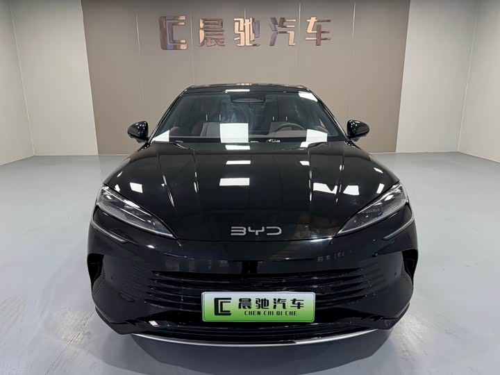 Photo 2 - BYD Seal 07 DM-i Hybrid