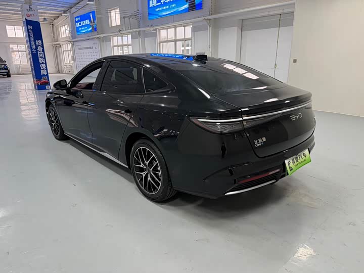 Photo 6 - BYD Seal 07 DM-i Hybrid