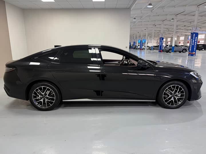 Photo 8 - BYD Seal 07 DM-i Hybrid