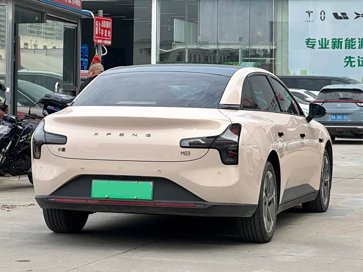 Фото 6 - XPeng Mona M03