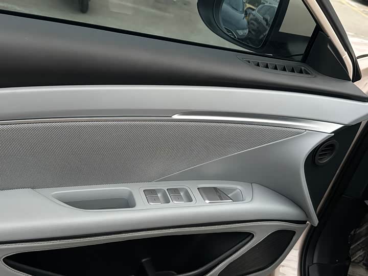 Фото 7 - XPeng Mona M03