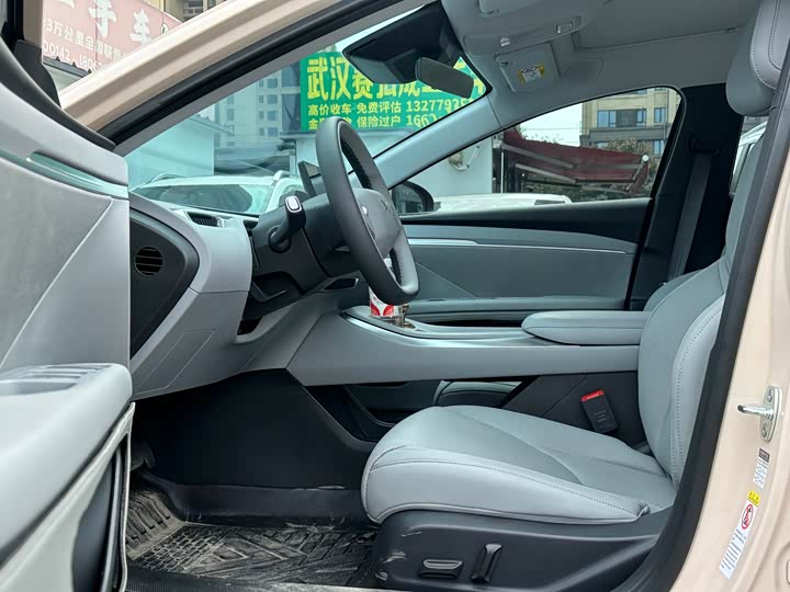 Фото 8 - XPeng Mona M03