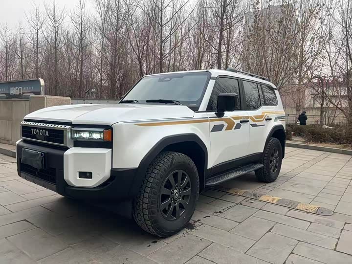 Фото 1 - Toyota Prado