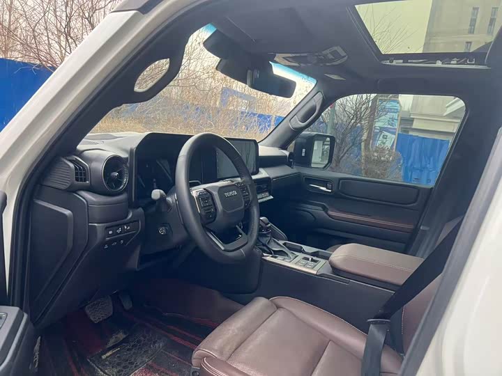 Фото 4 - Toyota Prado