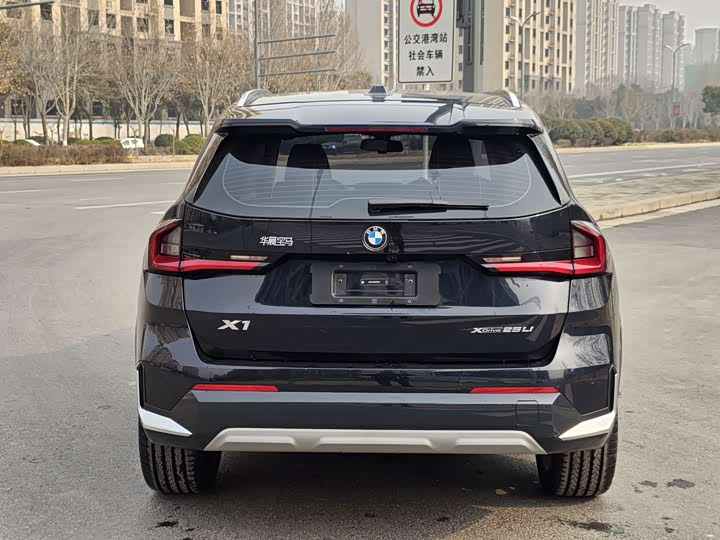 Фото 5 - BMW X1