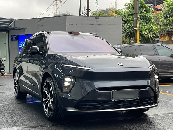 Фото 3 - Nio ES8