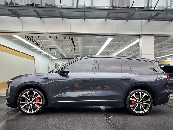 Фото 4 - Nio ES8