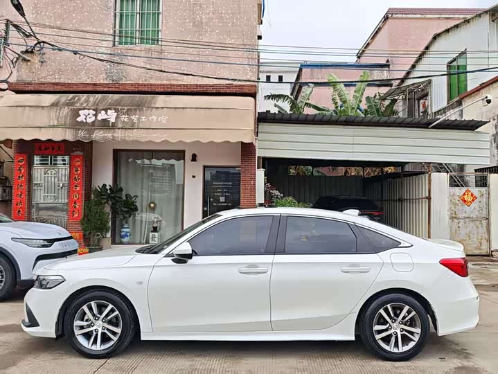 Фото 3 - Honda Civic