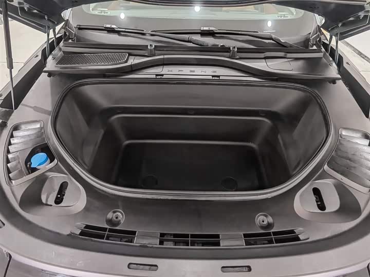 Фото 6 - XPeng G9