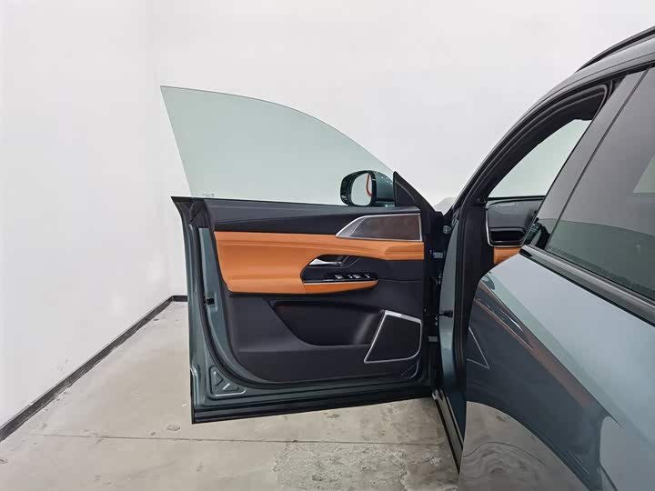 Фото 8 - XPeng G9