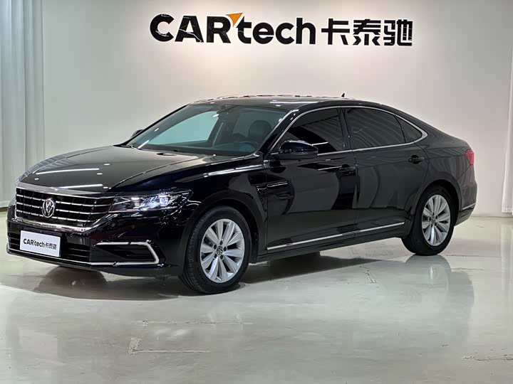 Photo 1 - Volkswagen Passat