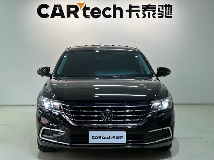 Photo 2 - Volkswagen Passat