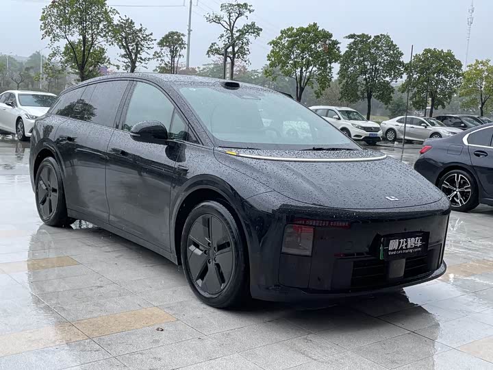 Photo 3 - LiXiang i6