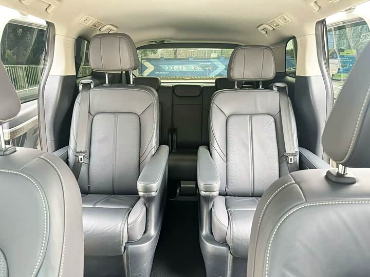 Фото 8 - GAC Trumpchi M8