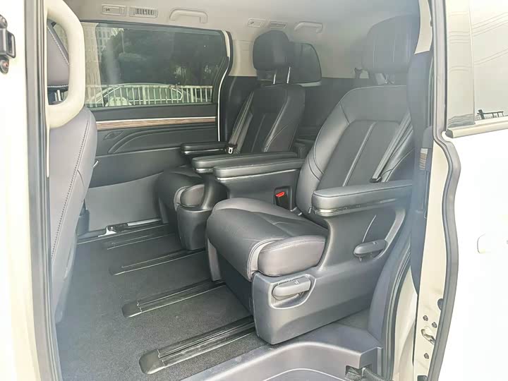 Фото 9 - GAC Trumpchi M8