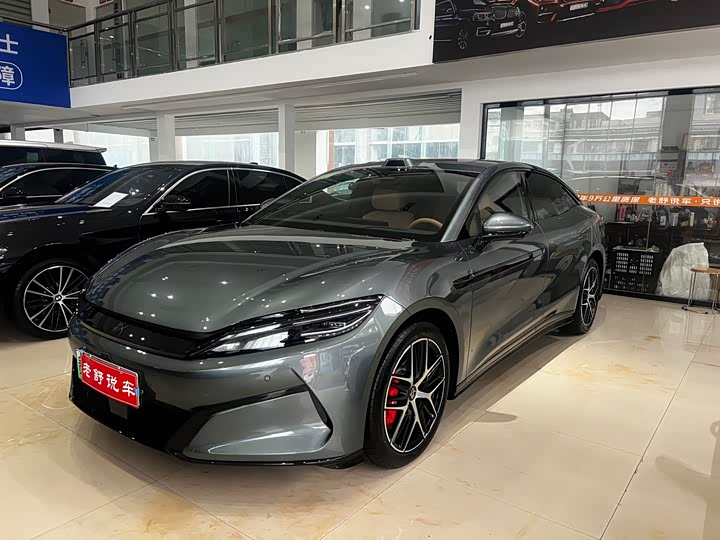 Фото 1 - BYD Han L