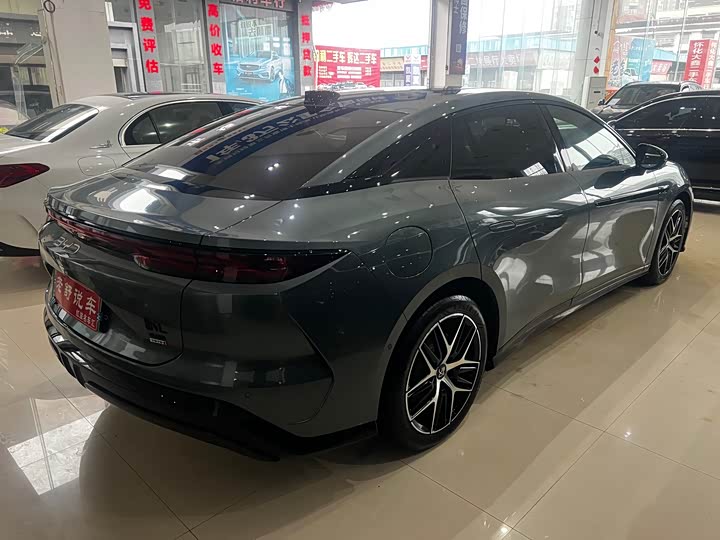 Фото 6 - BYD Han L