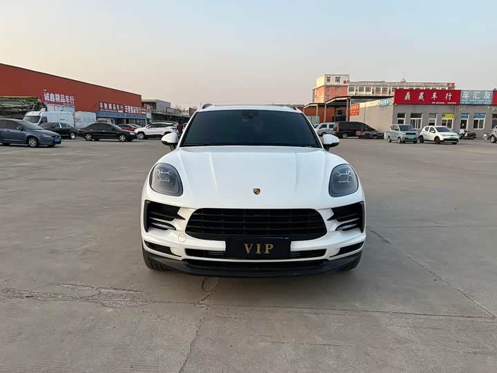 Фото 2 - Porsche Macan