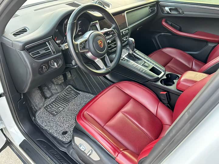 Фото 8 - Porsche Macan