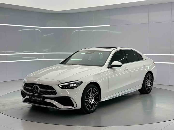 Фото 1 - Mercedes-Benz C-Class