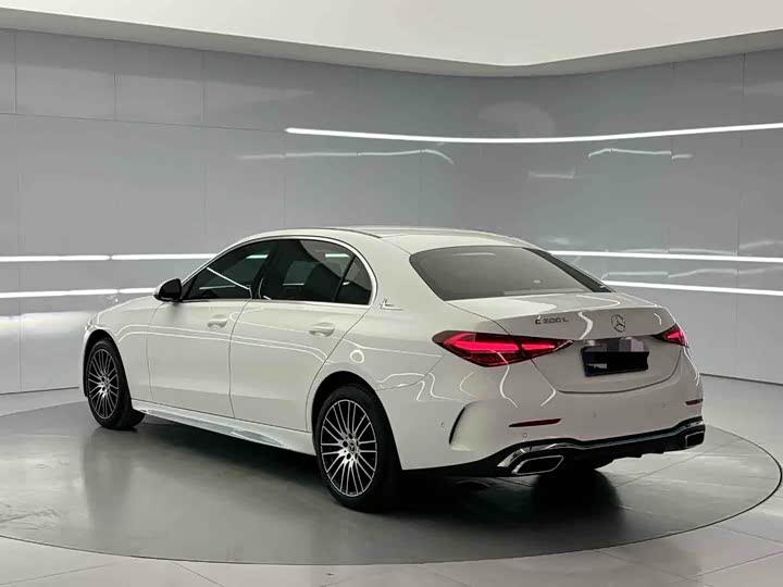 Фото 4 - Mercedes-Benz C-Class