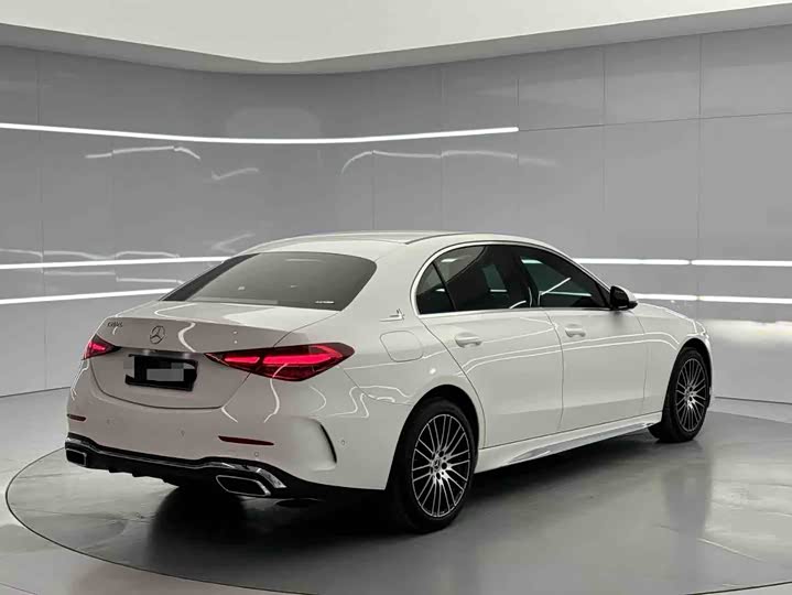 Фото 6 - Mercedes-Benz C-Class