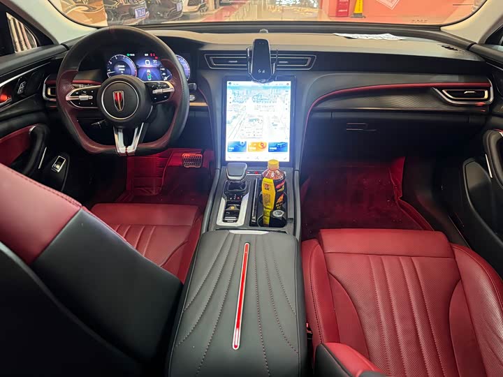 Фото 8 - Hongqi H6