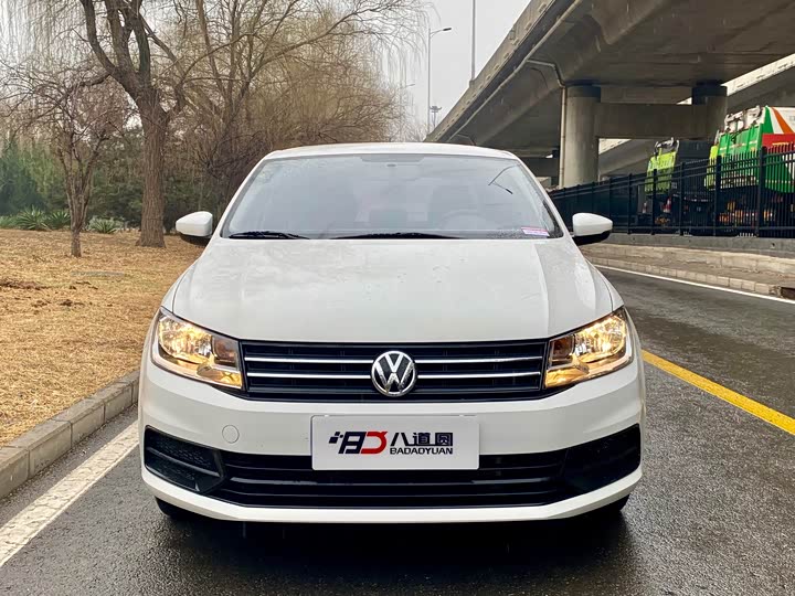 Фото 2 - Volkswagen Santana