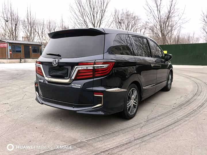 Фото 7 - Honda Elysion