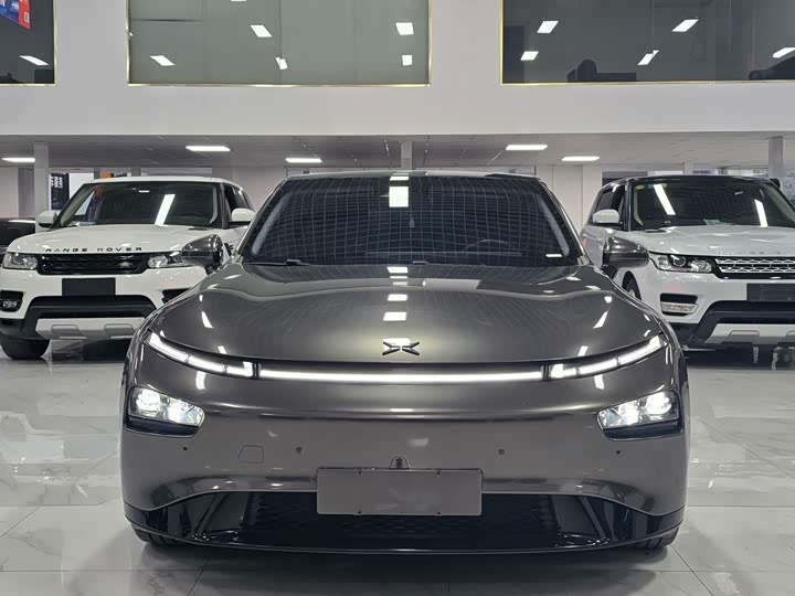 Фото 2 - XPeng P7