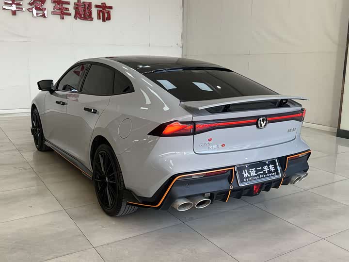 Фото 8 - Changan UNI-V