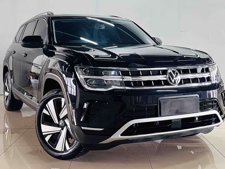 Photo 2 - Volkswagen Teramont Pro