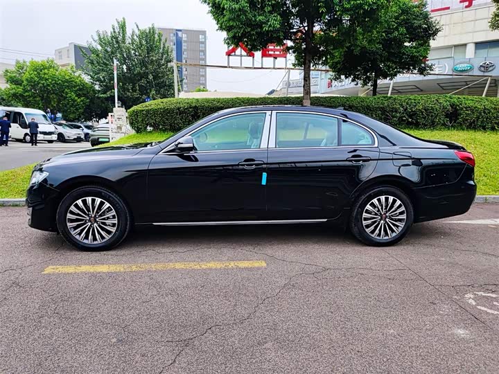 Фото 3 - Hongqi H7