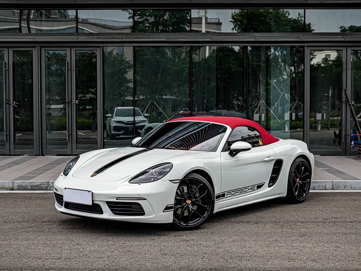 Фото 1 - Porsche 718