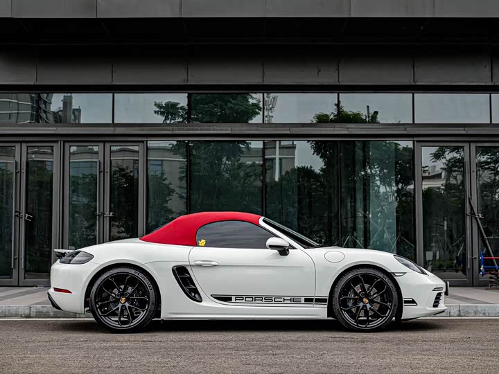 Фото 4 - Porsche 718