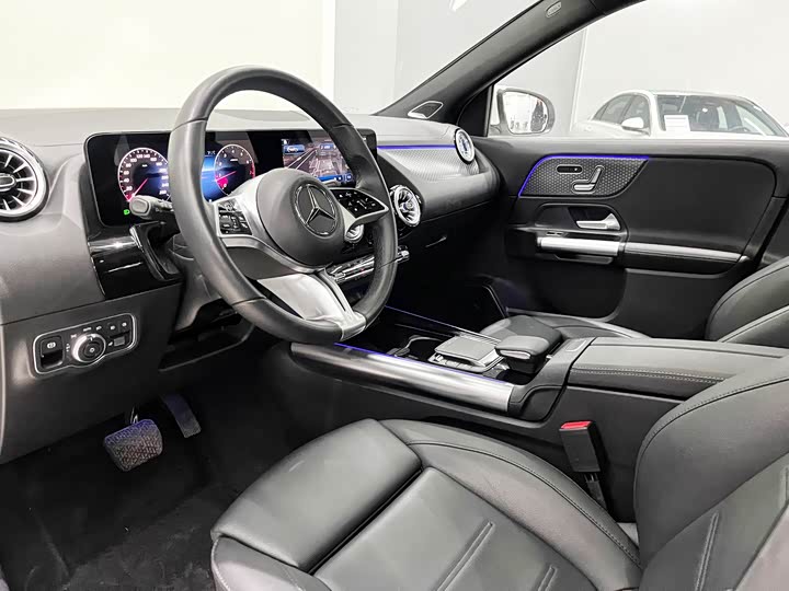 Photo 7 - Mercedes-Benz GLA-Class