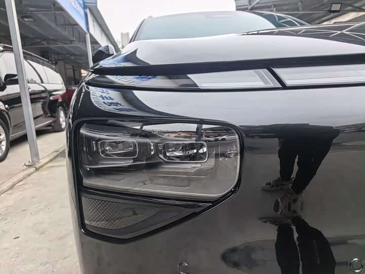 Фото 4 - XPeng G9