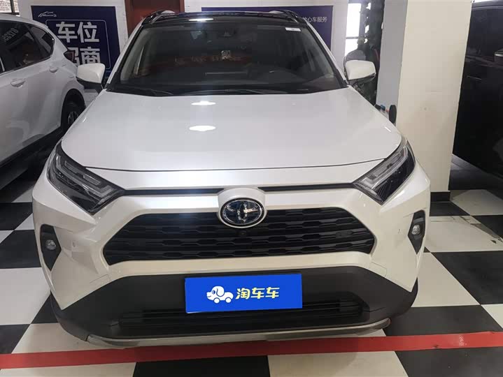 Фото 2 - Toyota RAV4