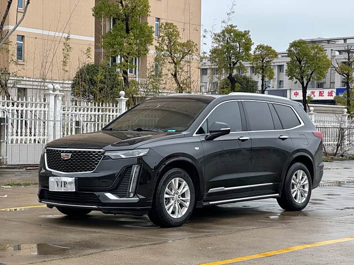 Фото 3 - Cadillac XT6