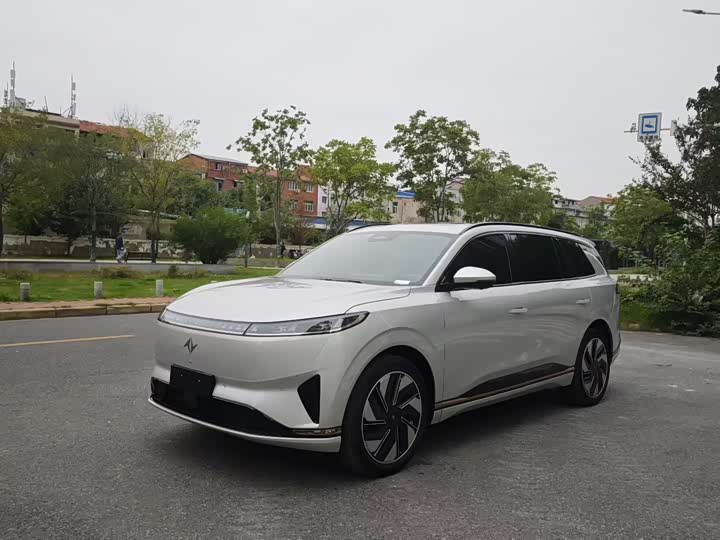 Фото 1 - Dongfeng Yipai eπ 008