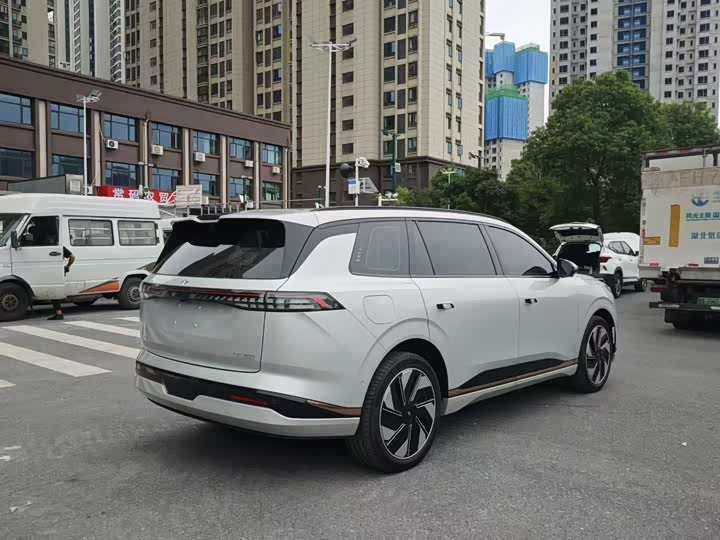 Фото 9 - Dongfeng Yipai eπ 008