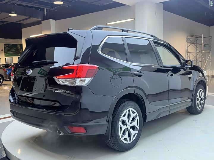 Фото 7 - Subaru Forester