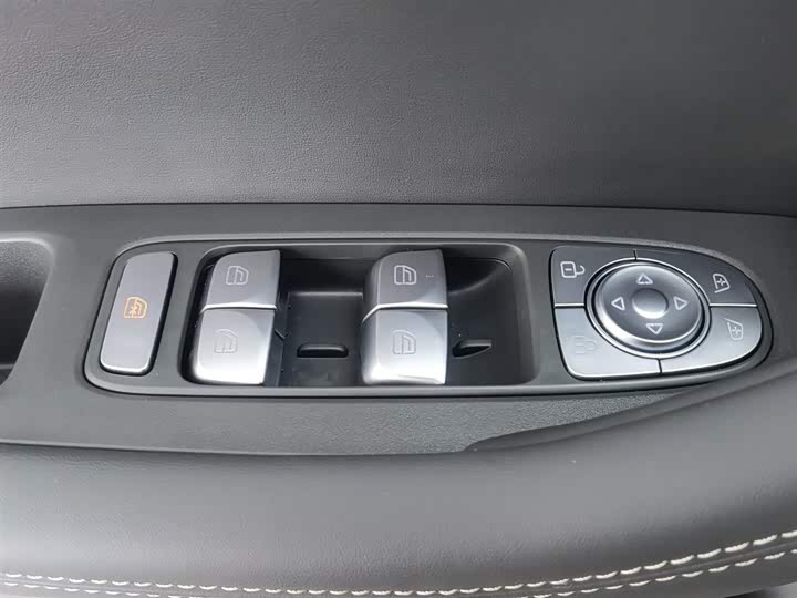 Фото 9 - Dongfeng Forthing Xinghai S7