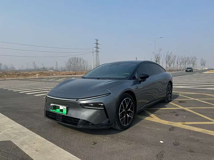 Фото 1 - XPeng F57